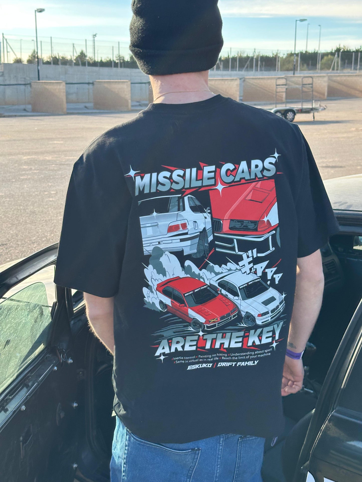 "MISSILE CARS ARE THE KEY" Premium T-Shirt